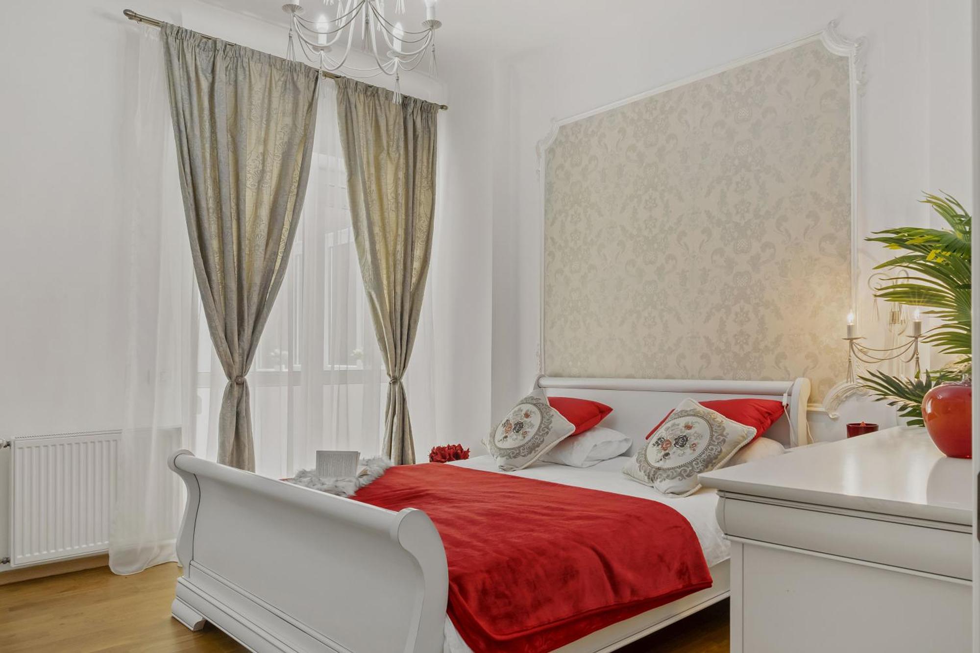 Sweet Luxury Three Rooms Apartment City Center Universitate Bucharest Luaran gambar