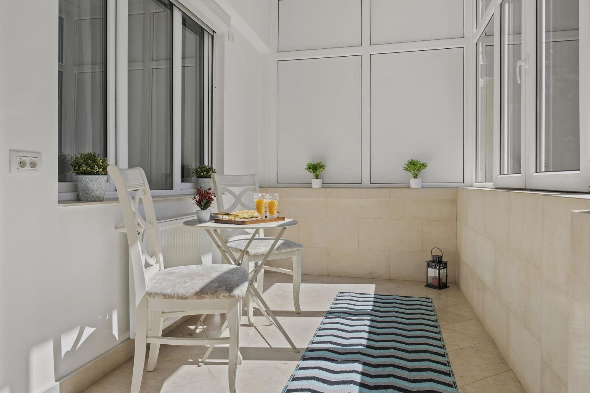 Sweet Luxury Three Rooms Apartment City Center Universitate Bucharest Luaran gambar